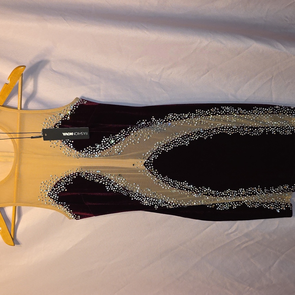 Fashion Nova Burgundy & Rhinestone Dress Womens Size Small (Janette #2)